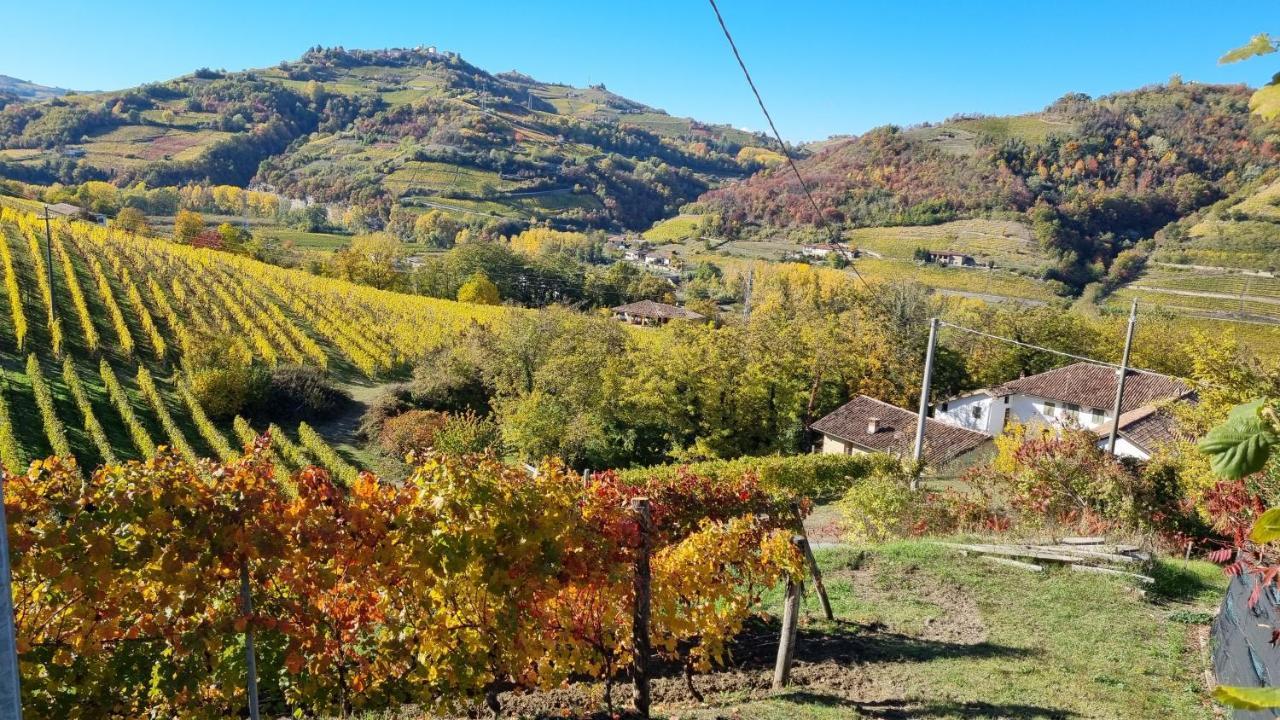 Ca Ed Giuanoto Apartment Santo Stefano Belbo Bagian luar foto
